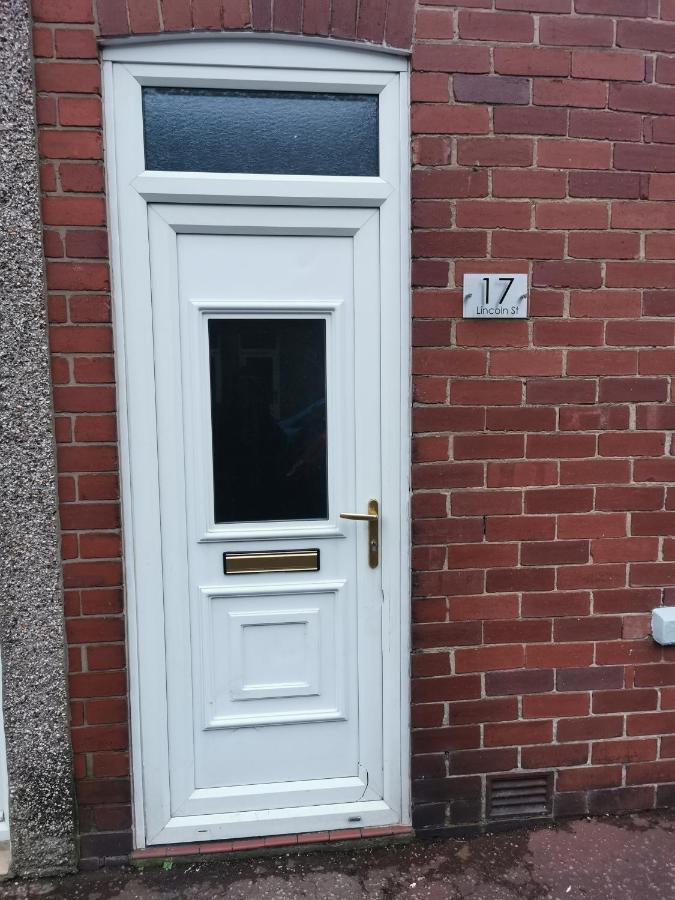 Parkside House 3 Bedroom 2 Bathroom. Parking. Barrow-in-Furness Exterior foto